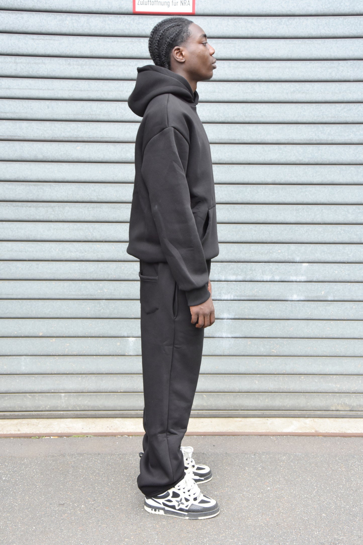 CLASSY TRACKY BLACK