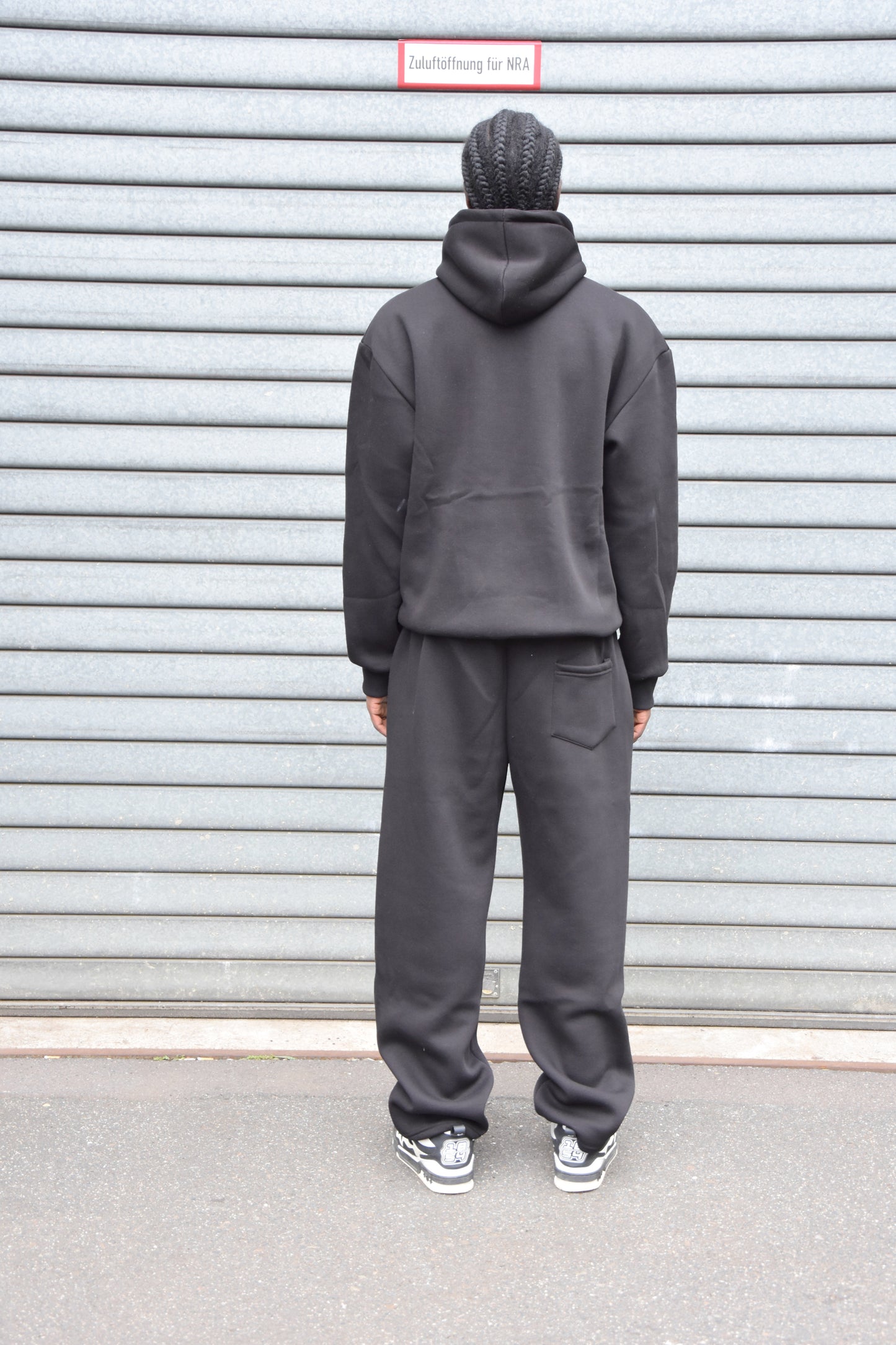 CLASSY TRACKY BLACK